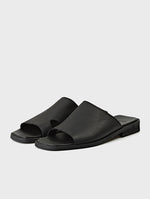 Leather Slippers | TROY