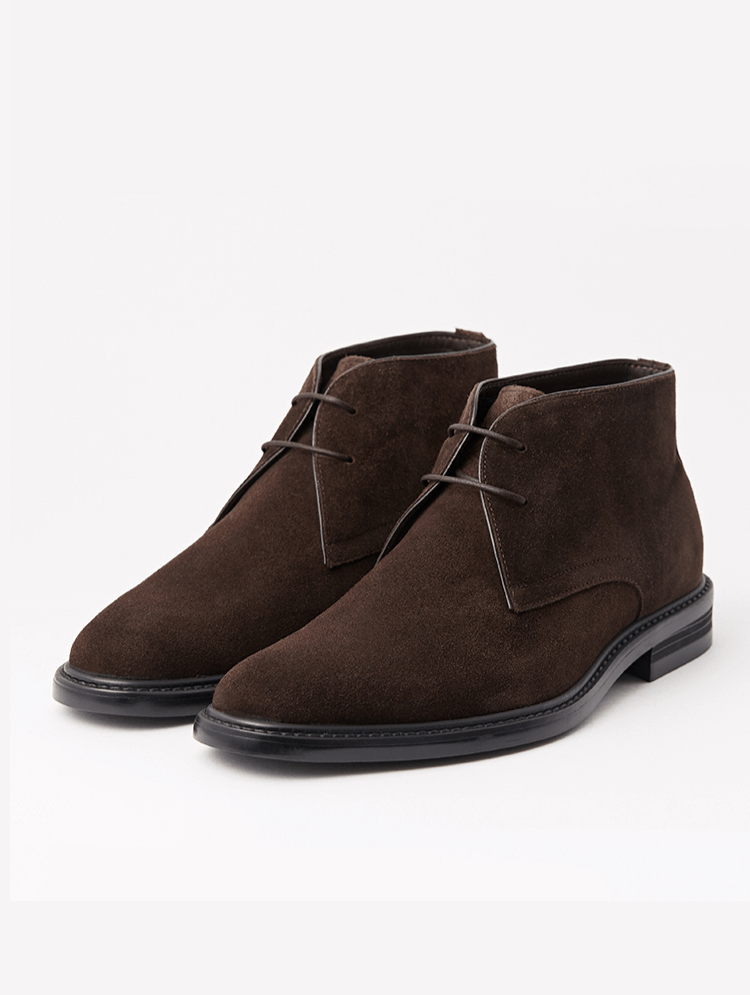 Brown top chukka shoes